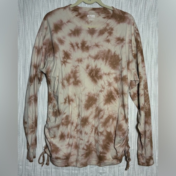 PINK Victoria's Secret Eco-Friendly Tee - Picture 1 of 5